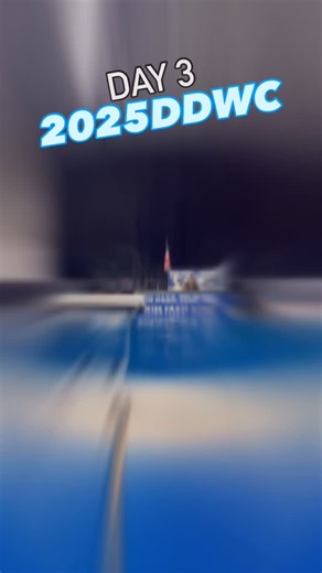 It’s Day 3 of Competition of the 2025 DockDogs World Championship and these pups are having a splash! 💦 Be sure to tune in into Facebook Live tonight at 7pm CST for the Dueling Dogs Finals! #dockdogs #dockdogsworldchampionships #dockdiving #doglovers #community #runhard #jumpfar #swimfast | dockdogs