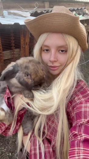 lesi_moonie on TikTok