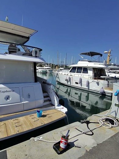 Azimut 68 Flybridge Yacht Tour Italian Luxury Meets High-Performance Antibes Pre-Cannes Preview