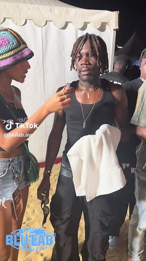 LE DÉTECTEUR DE TOUTES LES TÉLÉCOMMANDES, C'est mieux hein!! @Doupi_papillon🦋 lls n'ont pas soulevée ils vont déposer 🦋