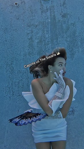 THE BLACK SWAN 🖤🦢 This series tells the (based on a true) story of writer (and character) Truman Capote, his gaggle of his society swans, and the rise and fall of their relationships I’ve had so much fun re creating main characters in this underwater video! Ability to dance in water like a swan, whispering secrets to Truman and write 🖋️ his book 📖 New episodes of FX’s Feud: Capote vs The Swans air Wednesdays on FX. Stream on Hulu ✨🦢 @FX Networks #FXPartner #FeudFX #capotevstheswans #feud #s
