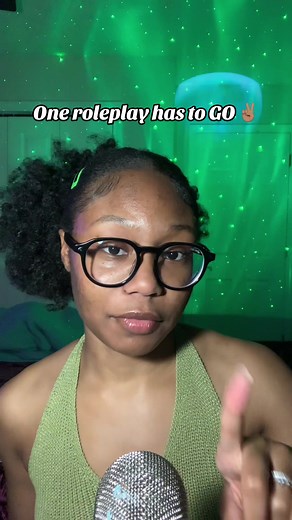 This is hard 😭 i cant choose #asmr #asmrchelsea #asmrroleplay #asmrchallenge #onehastogo