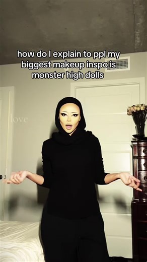 Laylo (@layloqasim)’s video of monster high makeup