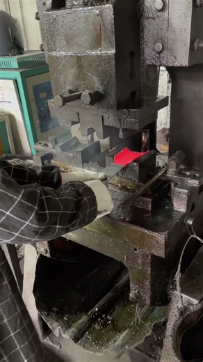 Handmade Fish Cutting Knife Satisfying Forging Process #steelwork #shorts