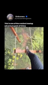 This treetop adventure park in China looks absolutely unreal — suspended bridges, swinging ropes, sky-high platforms, and zip lines stretched across dense forests, all designed to test balance, courage, and nerves of steel. Walking dozens of meters above the ground with nothing but safety ropes beneath your feet feels terrifying and thrilling at the same time. China once again proves that when it comes to extreme attractions and creative engineering, they go all in and turn nature into a pure ad