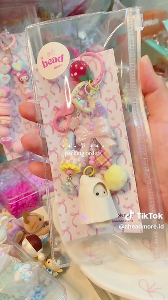 Custom Keychain and Bag Charm Packing Tips