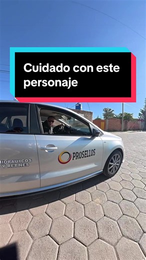 Tengan cuidado con esta persona, estuvo apunto de tirarme de la moto en varias ocasiones. #motociclistas #seguridadvial #tengancuidado #motociclistasunidos #concienciavial