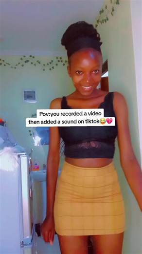 Hilarious Dance Mishaps with Friends on TikTok