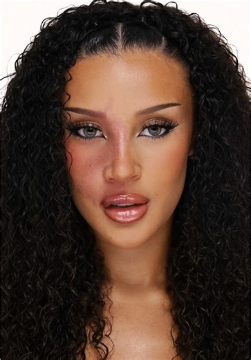 Makeup Transition Tips for New Contact Wearers