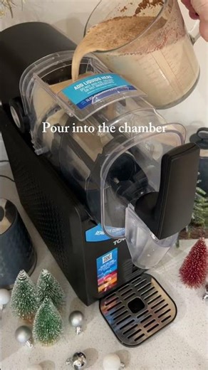 Enjoy a frozen eggnog latte made in the Slushie Fusion 2.6 Litre 5-in-1 Frozen Drinks Maker❄️