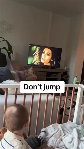 Teach them young 🥺😘❤️ #TokioHotel #fyp #billkaulitz #dontjump #goviral