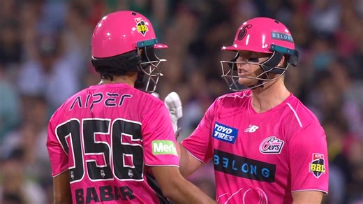 ‘Nah, we’re good’: Smith’s big Babar reveal after shock incident left star feeling ‘disrespected’