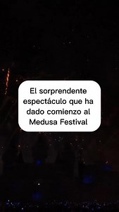 Un show de fuegos artificiales y 250 drones ilumina el cielo del Medusa Festival en Cullera #cullera #medusafestival #medusa #valencia #festivales | Las Provincias
