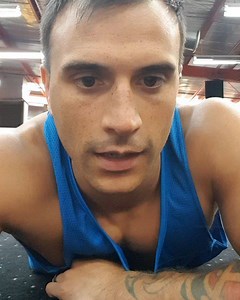 40 reactions · 9 comments | Quick 8min workout for all to try ;) 4 exercises 20sec work 10sec transition 8mins #bodyweighttraining #hitt #teamhungry #BBP | Body by Paris | Facebook