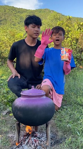 411K views · 3.4K reactions | Survival Skills: SMART idea and USEFUL with single dad in forest #bushcraft #camping #outdoors #idea | KLBRO Biju Rithvik | Facebook
