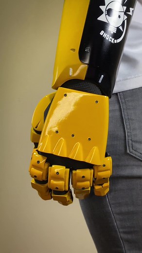 Venom Snake’s Stun Arm: DIY Cosplay Guide & Props | Metal Gear Solid V