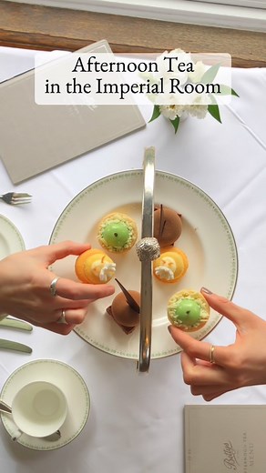 Here’s a little walkthrough of our Bookable Afternoon Tea, served upstairs in Bettys Harrogate (and Bettys York too). #afternoontea #bookableafternoontea #bettystearoom | Bettys
