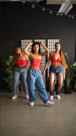 Kizz Daniel , Davido - Twe Twe (Dance video)