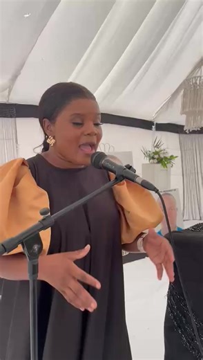 Shiloh encouraging people through songs