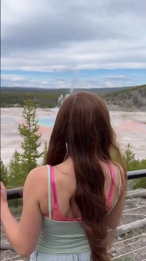 The Grand Prismatic Spring is beautiful 😍