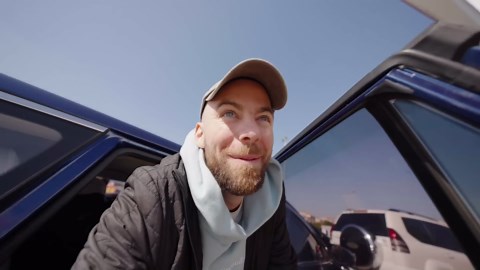 “Get Out. Now.” - The China Hitchhike Challenge We Weren’t Ready For