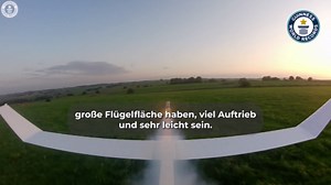 James baut das größte RC-Segelflugzeug und bricht den Rekord