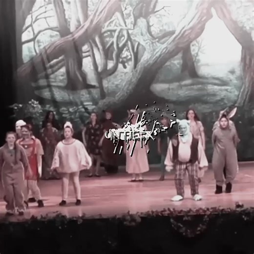 BIG BAD WOLF/BOBBIE. [twixtor; me, scp; me] #foryou #viral #shrektheplay #alightmotion @🌷🌝⭐️🤍🌙