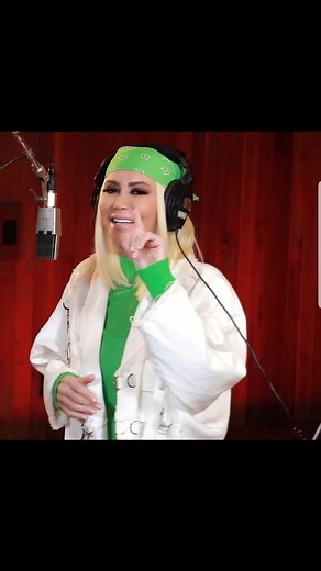 PMC MUSIC | ‎Shohreh & Shahram Solati - Medley @shohreh @shahramsolati #shohreh #shahramsolati #persianmusic #pmcmusic #شهره #شهرام_صولتی‎ | Instagram