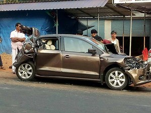 Video: Volkswagen Vento Smashed Between Two Trucks; Did Its German Engineering Come To Its Rescue?