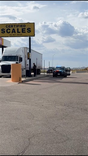 I wonder what the flip flopper did to get capped on a cat scale 😅 #trucking #CDL | Trucker Pax