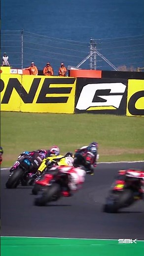 Iannone's problems in Race 1 ❌ | #2025SeasonReview 🇦🇺