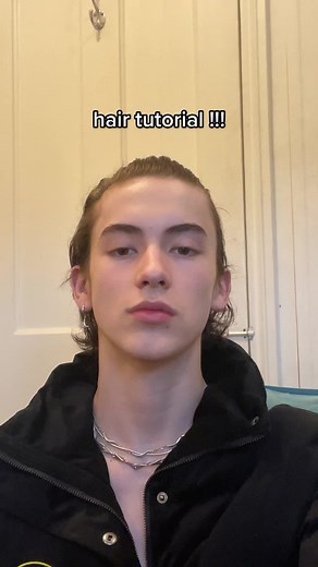 Medium Length Curly Hair Tutorial: Step-by-Step Guide