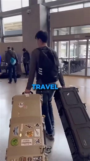 Can You Travel With an Airsoft Gun? - credits ‪@TactiClipsYT‬