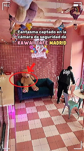 FANTASMA CAPTADO EN CÁMARA en Kawaii Café Madrid 😳😱 #cute #kawaii #kawaiicafe #aestheic