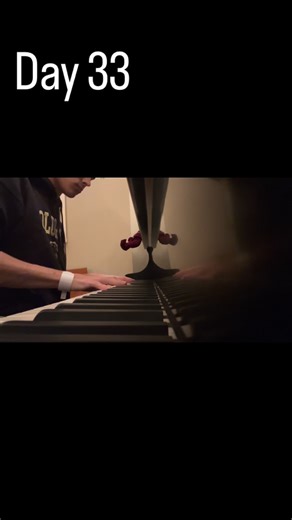 Desmond murphy on Instagram: "Day 33 | not my normal type of post but I thought this post transplant video was kind of funny #kidneyfailure #gapyear #surgery #followmyjourney #kidneyeducation #recovery #chronickidneydisease #kidneytransplant #hope"