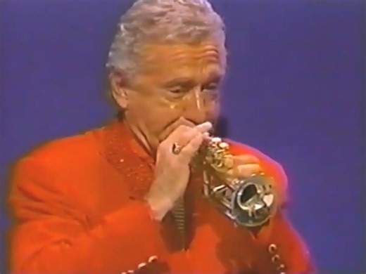 Trumpet Lovers on Instagram: "Doc Severinsen & Cincinnati Pops - Beethoven 9th - PICCOLO, FLUGELHORN & TRUMPET! . . . . #trumpetlovers #trumpet #piccolotrumpet #flugelhorn #classicalmusic"