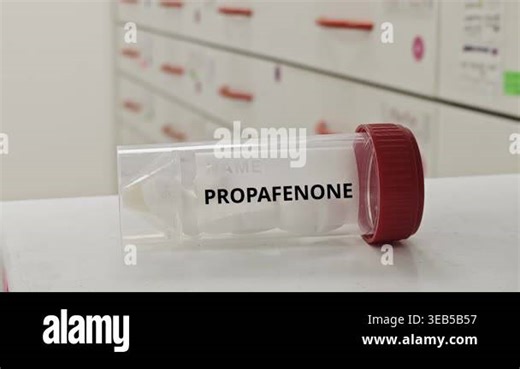 PROPAFENONE tablets used to treat cardiac arrhythmias and stabilize heart rhythm an antiarrhythmic agent Stock Video Footage - Alamy