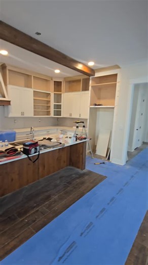 Making good progress on this project. This is actually a new build house that hasn't been lived in. It was a spec home and the buyer wanted to change some things before moving in, so we are working to make it feel more like a custom home with the client's design preferences. #renovation #contractor #remodel #construction #transformation #cabinets #kitchen #kitchendesign #design #countertops #carpentry | Warren Construction & Renovation