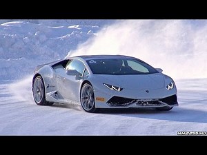 Lamborghini Huracán Doing Donuts and Drifting in the Snow!