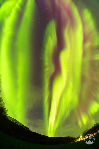 9.4K views · 818 reactions | That's crazy how fast the aurora develops! Join our private northern lights tour in Malangen!  | Night Lights Films | Facebook