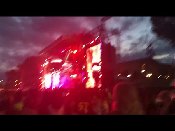 Juice WRLD Performs “Legends” At Made In America Festival