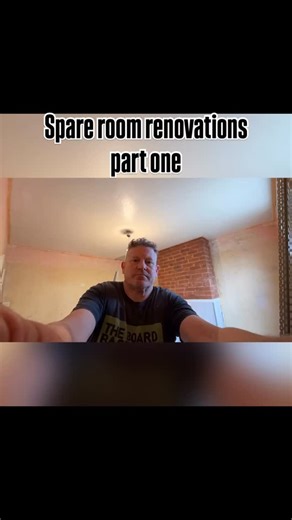 “Dust masks on, gloves ready – Operation Spare Room Reno: Part 1 is officially underway! 🚧 Ceilings are never fun, but someone’s gotta skim ‘em! 💪 Just tackled the first and second layer of ceiling skim over old Artex – definitely harder than i remembered 😅 You just can’t learn it. Loving the process (even the messy parts!). Stay tuned for Part 2, where the real magic happens! ✨ #SpareRoomRenovation #HomeImprovement #DIY #RenovationProject #HomeReno #DIYHome #InteriorDesign #HomeMakeover #Pro