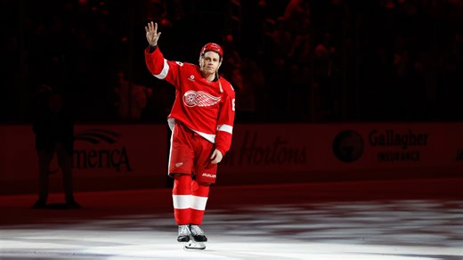 Red Wings' Patrick Kane's son wants to see his dad get to 600 goals