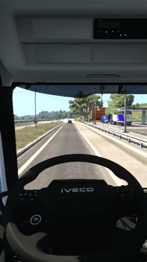 Acidenta na pista deu ate resgate #automobile #est2 #eurotrucksimulator2 #games
