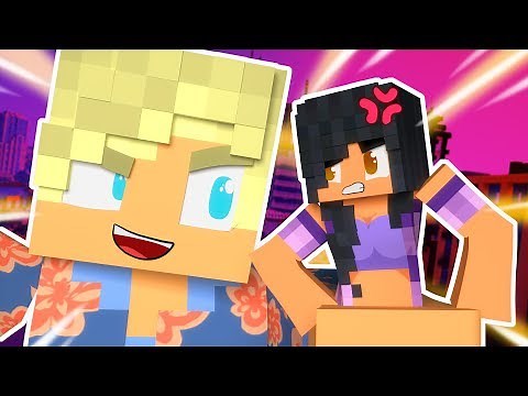 Crushing Tiny Aphmau! || MINECRAFT HIDE AND SEEK