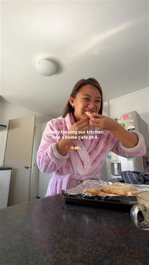 PAULINE RUBIO on Instagram: "strawberry cream cheese puff pastry for today’s video 🍓🍰❣️☕️ ps not a professional, only doing this for fun 🫶🏻 #homecafe #puffpastry"