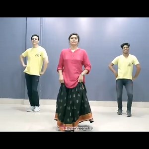 1.6M views · 33K reactions | This simple dance on ‘Ude Jab Jab Zulfe Teri’ is perfect for your next family function. ☺️ #Saregama #SaregamaMusic #RetroSongs #Retro #UdeJabJabZulfeTeri #NayaDaur #MohammedRafi #AshaBhosle #Dance | Saregama | Facebook