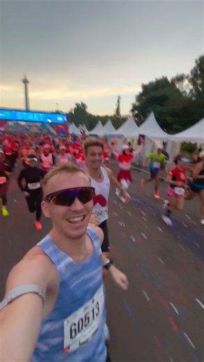 Josh Fothergill on Instagram: "Siapa yang ingin berlari bersama saya selanjutnya? #alhamdulillah #bismillah #lari #bulegila #jakarta #berlari #ayolari #semangat #bugil #ayo #pb #jakim #btn #oakleyid #teamcoros #westrive #indonesia #jetesquad #pumaid #bule #monas"