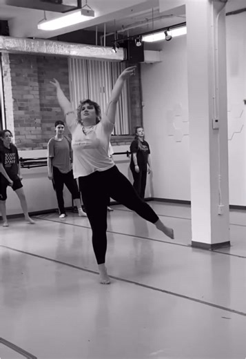 Beginner Modern Dance Classes with Steph Harkness