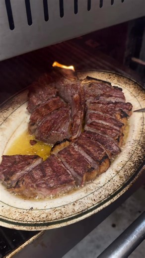 Delicious Steakhouse Dishes to Savor and Share
